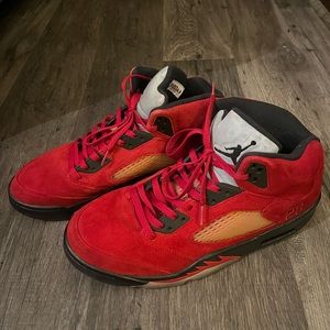 Air Jordan 5 Raging Bull size 13 suede sneakers. great condition. NO INSOLES.